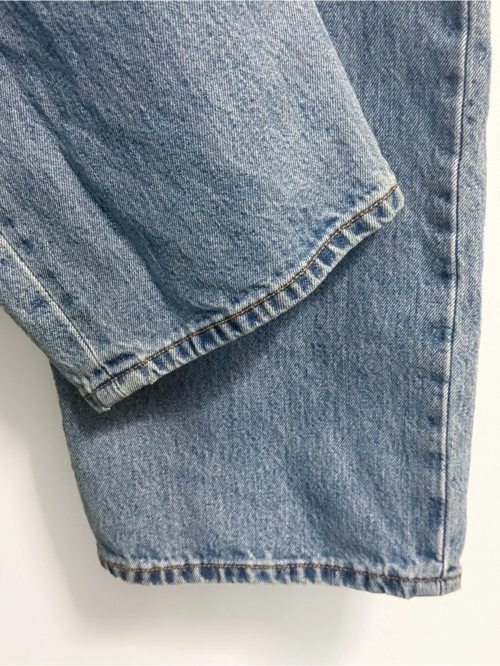 Levi’s 501 Men’s Jeans W40 L32 Button Fly Straight Leg Faded Blue